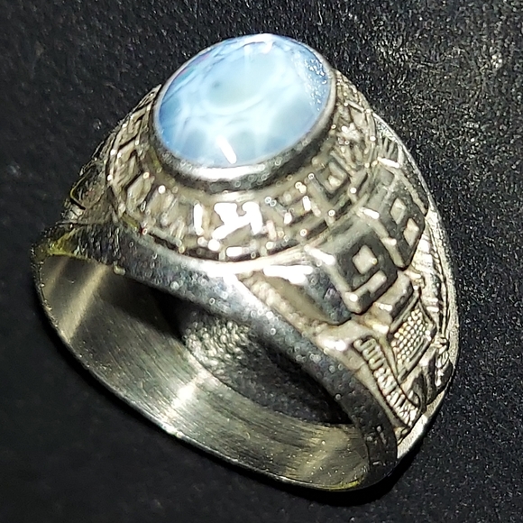 1981 Class ring - Picture 3 of 5